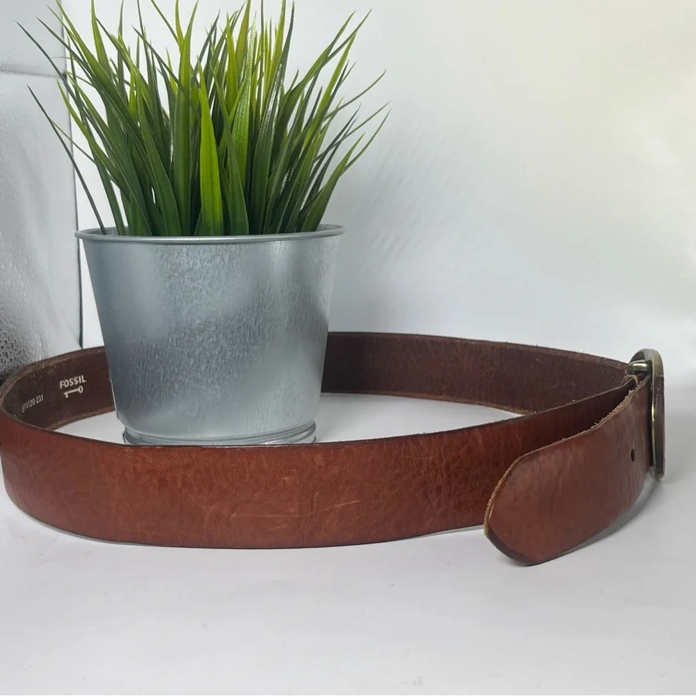 Fossil Leather Belt Brown with Gold Buckle Size‎ Medium
